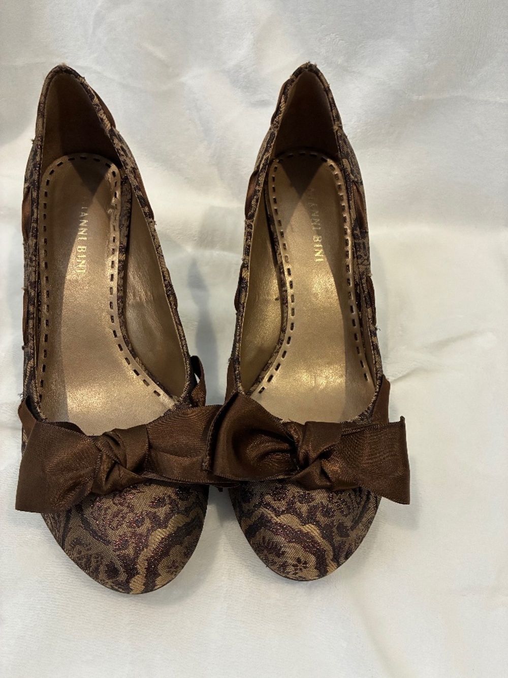 Gianni Bini brocade pumps